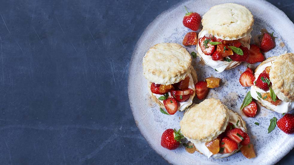 Afternoon tea Pimm's scones